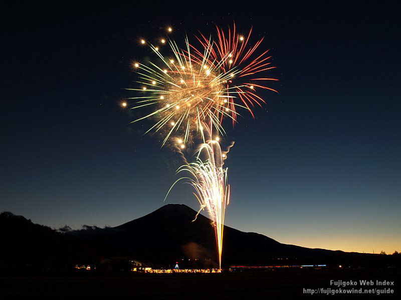 富士五湖webインデックス 壁紙 ちゃりblog 花火 富士山 山中湖