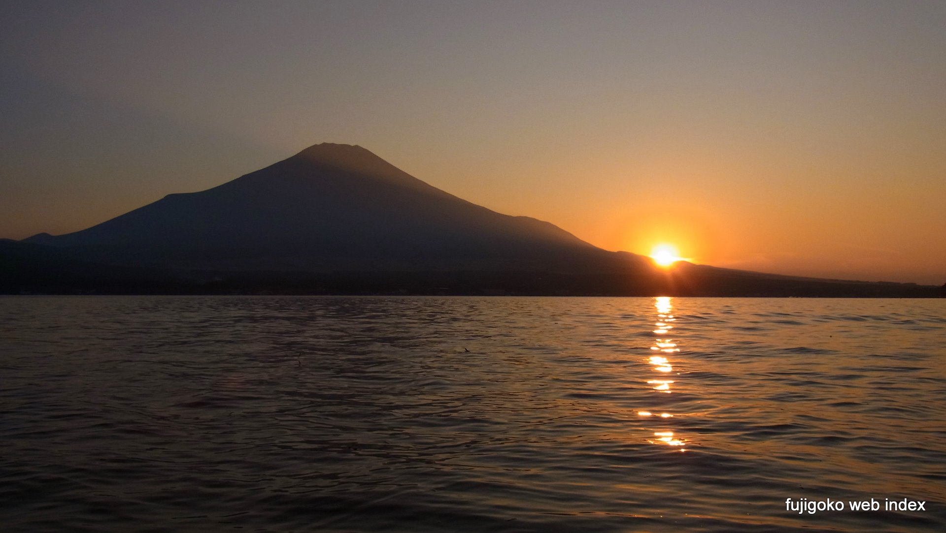 富士五湖webインデックス 壁紙 ちゃりblog 秋の夕暮れ 山中湖